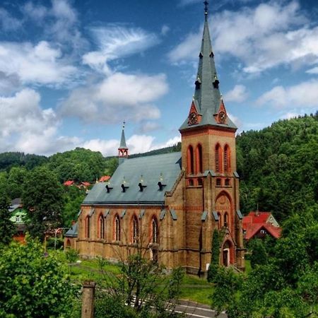 Apartman Hm Horni Marsov Luaran gambar