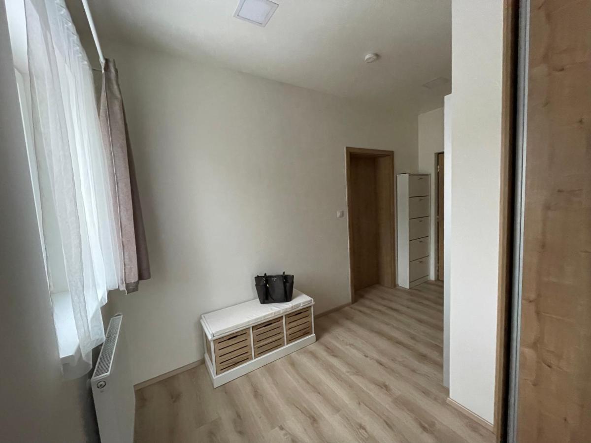 Apartman Hm Horni Marsov Luaran gambar