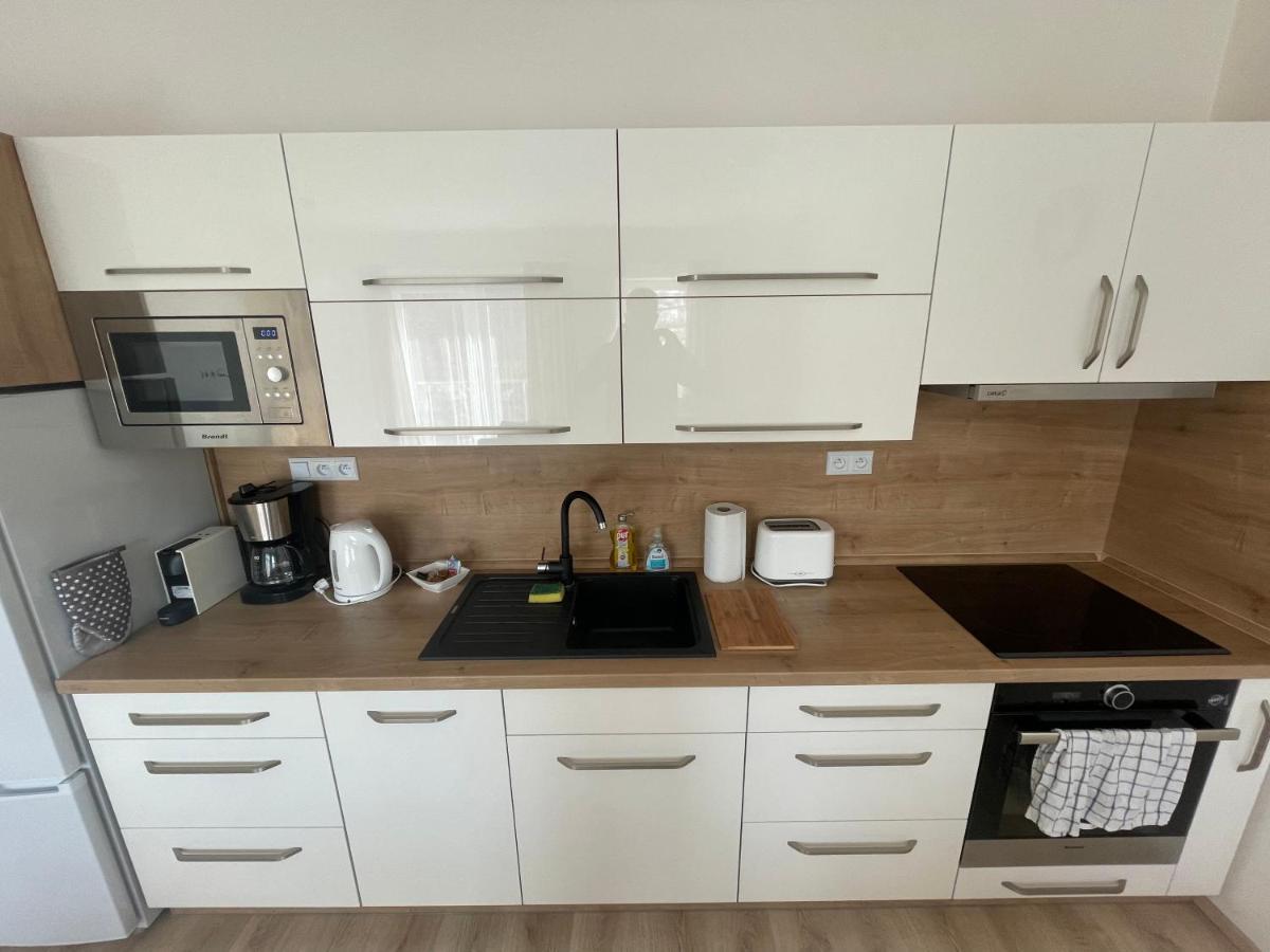 Apartman Hm Horni Marsov Luaran gambar