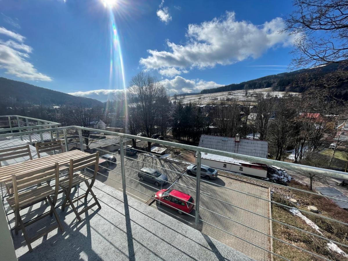 Apartman Hm Horni Marsov Luaran gambar